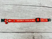 Do Not Touch Me Cat Collar 1