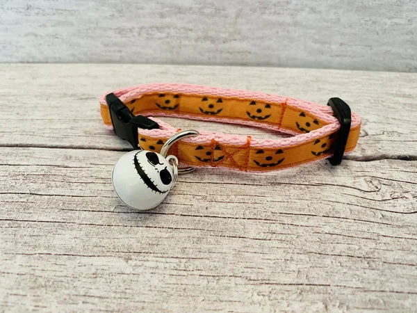 Halloween Pumpkin Face Shapes Cat Collar