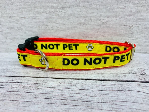 Do Not Pet Me Alert Dog Collar