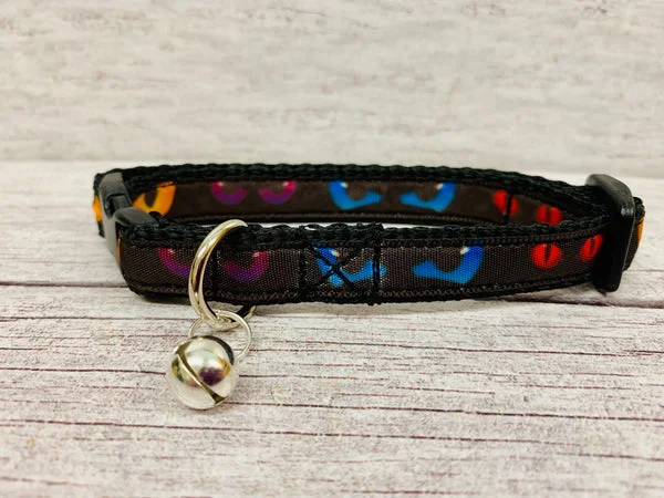 Spooky Eyes Halloween Cat Collar